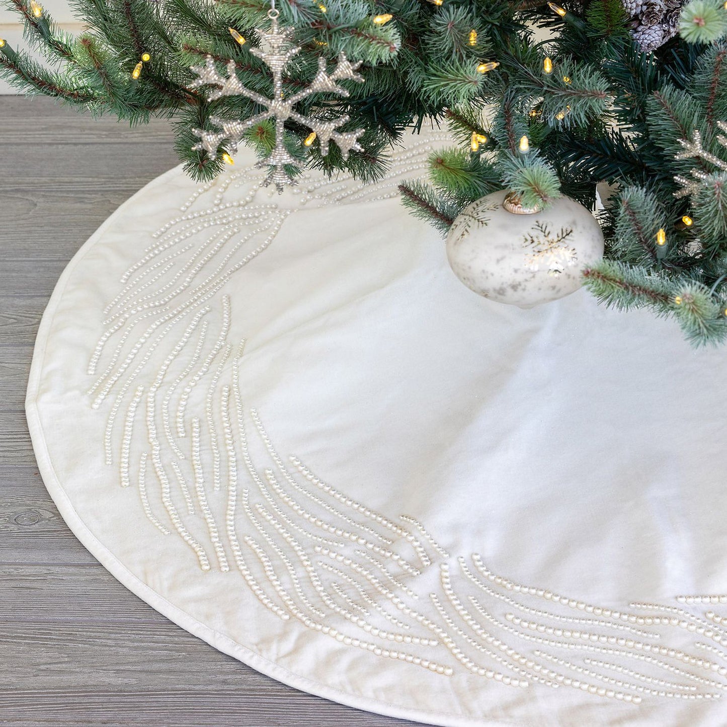 Park Hill Collection Alpine Sanctuary Pearl Garland Tree Skirt
