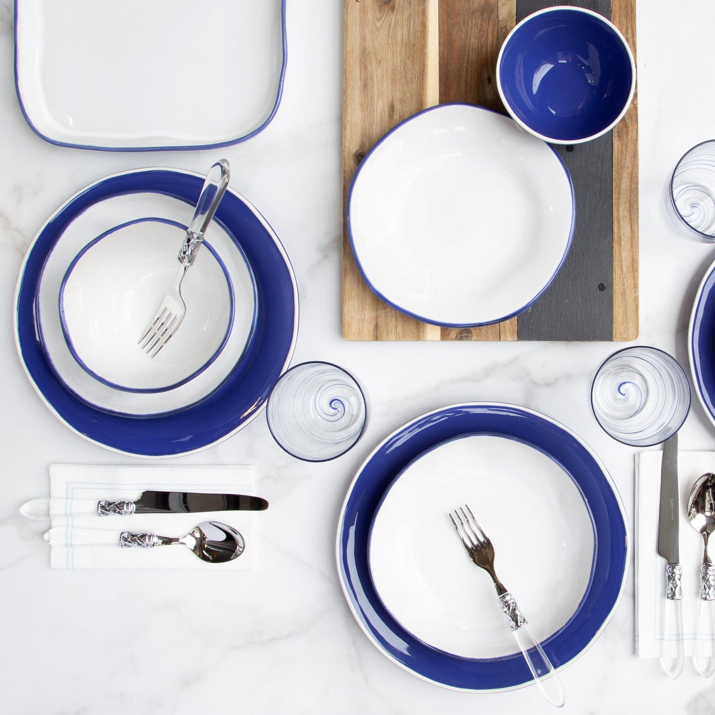 Vietri Aurora Edge 16-Pc Italian Dinnerware Set - Stoneware Bowls & Plates
