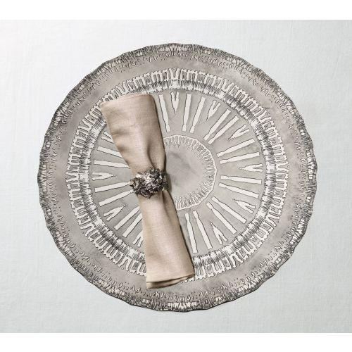 Kim Seybert Metallic Linen Napkin in Natural & Silver Set of 4, Linen