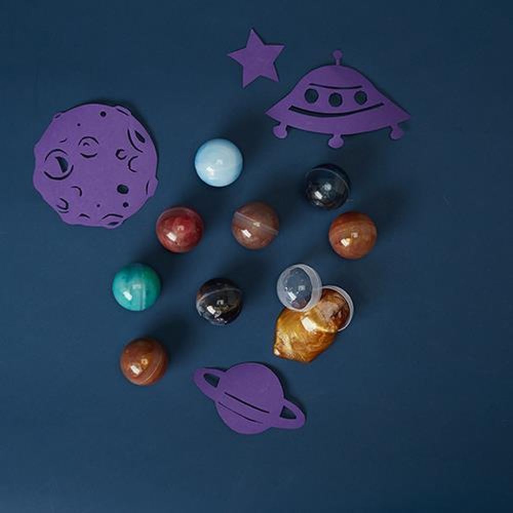 Two's Company Refill For Galaxy 64-Pieces Iridescent Planet Putty with 8 Planets