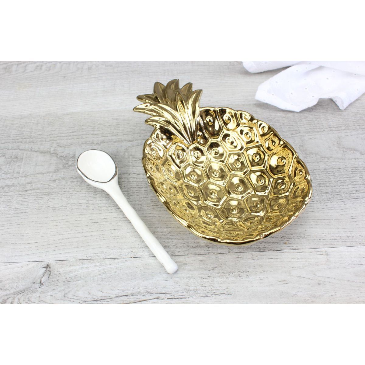 Pampa Bay Get Gifty - The Pineapple Procelain Set - Dish and Spoon