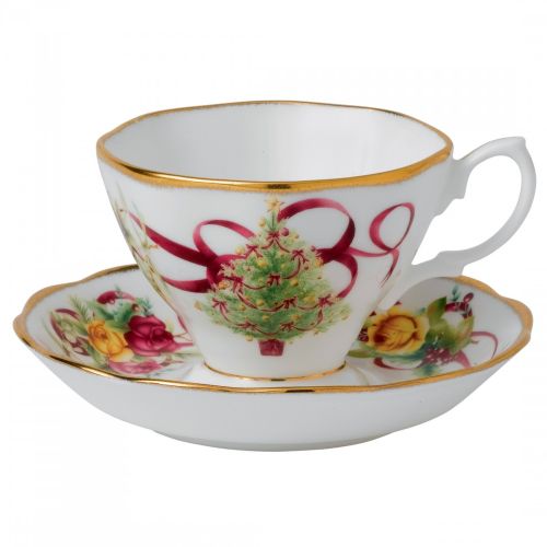 Royal Albert Old Country Roses Christmas Teacup & Saucer Set