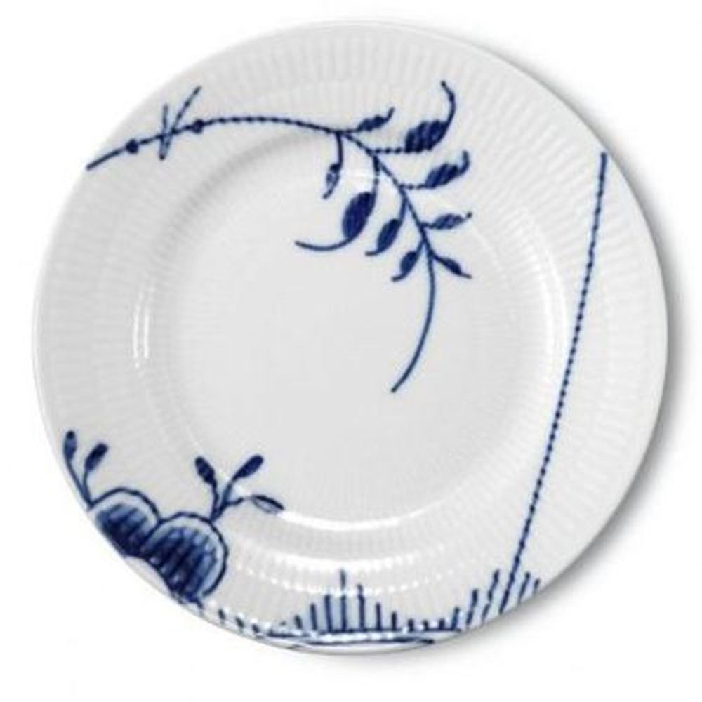 Royal Copenhagen Blue Fluted Mega Bread & Butter Plate #6, 6.75", Porcelain