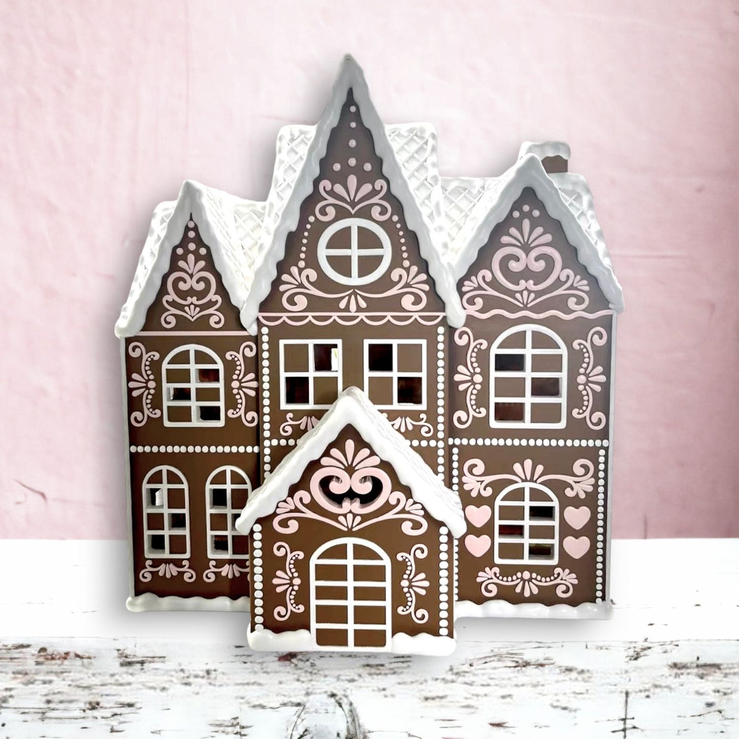 December Diamonds Gingerbread Village 36-Inch Led Gingerbread Display House