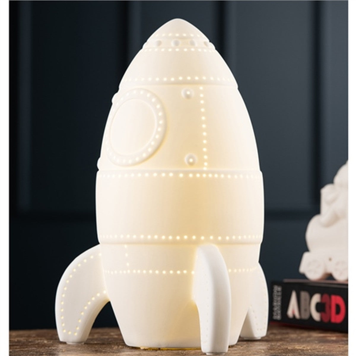 Belleek Rocket Luminaire, 13" x 5" x 5"