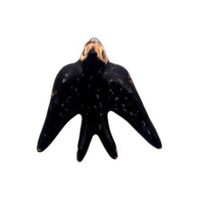 Load image into Gallery viewer, Bordallo Pinheiro Arte Bordallo Swallow by Bordallo Pinheiro