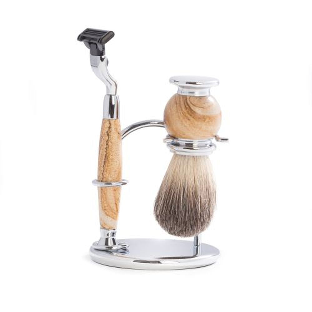 Razor & Pure Badger Brush On Chrome With Tan Stand