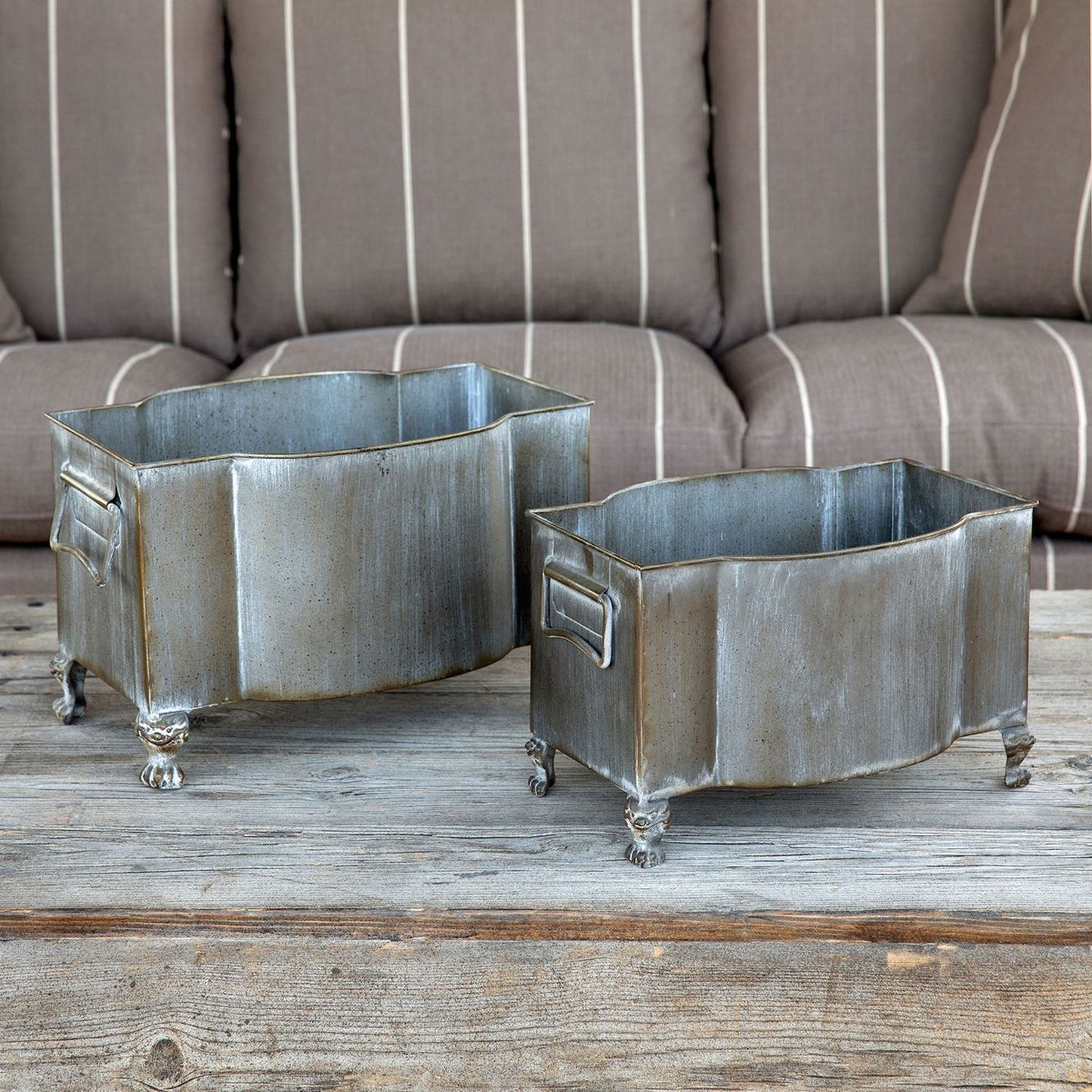 Park Hill Collection Handsome Footed Metal Planter Set Of 2