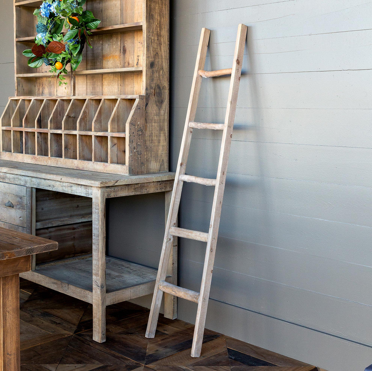 Park Hill Collection Primitive Wooden Display Ladder