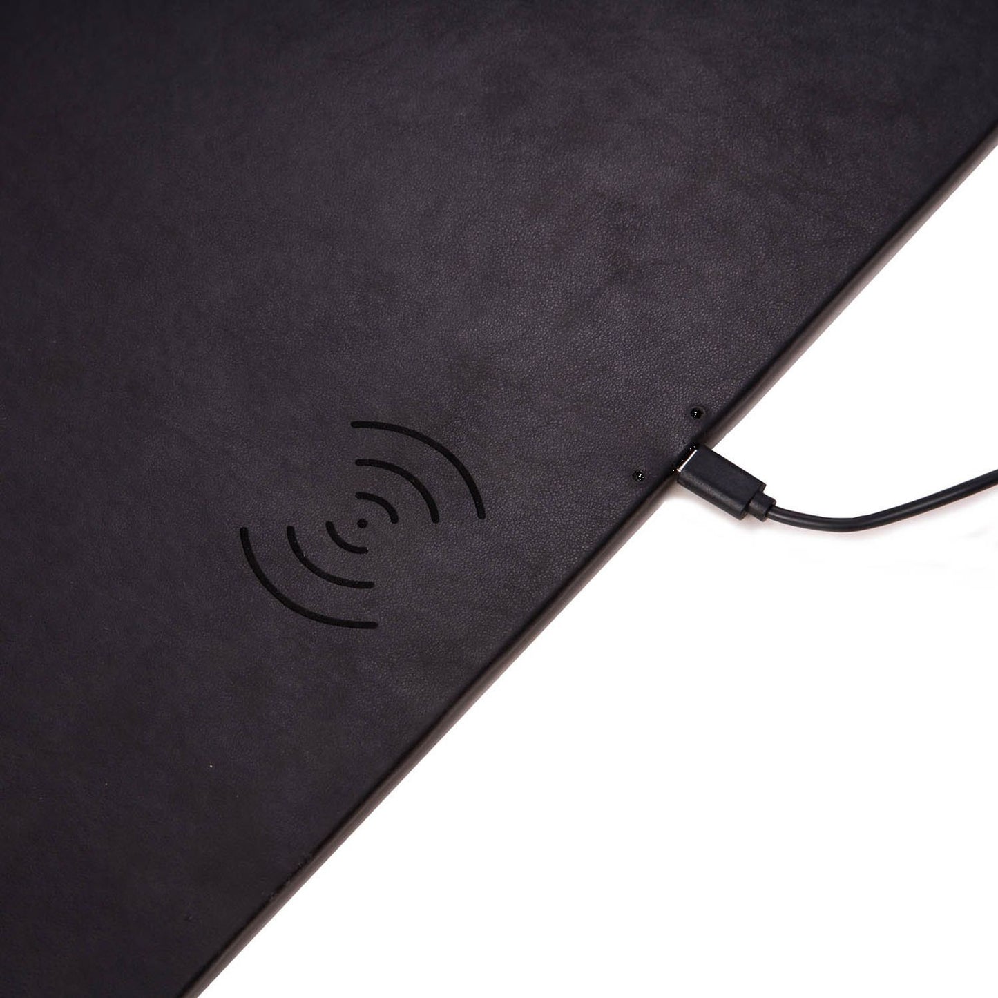 Bey Berk Leather Desk Blotter With Built In Wireless Charging Technology