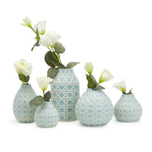 Load image into Gallery viewer, Two&#39;s Company Sky Blue S/5 Embossed Cane Webbing Pattern Vases with 5 Styles.