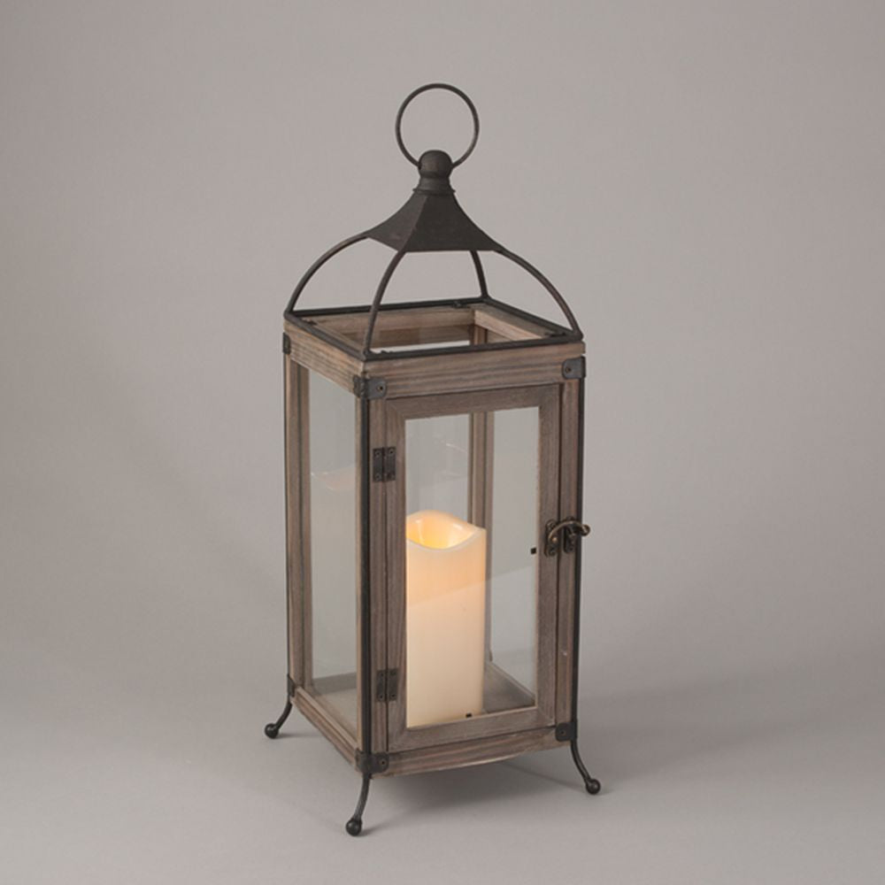 Gerson Companies 18 Inches Wood and Wire Lantern