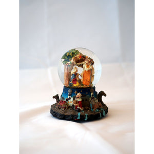 Musicbox Kingdom 3.5" Snow Globe 3 Holy Kings Plays The Melody “Silent Night”